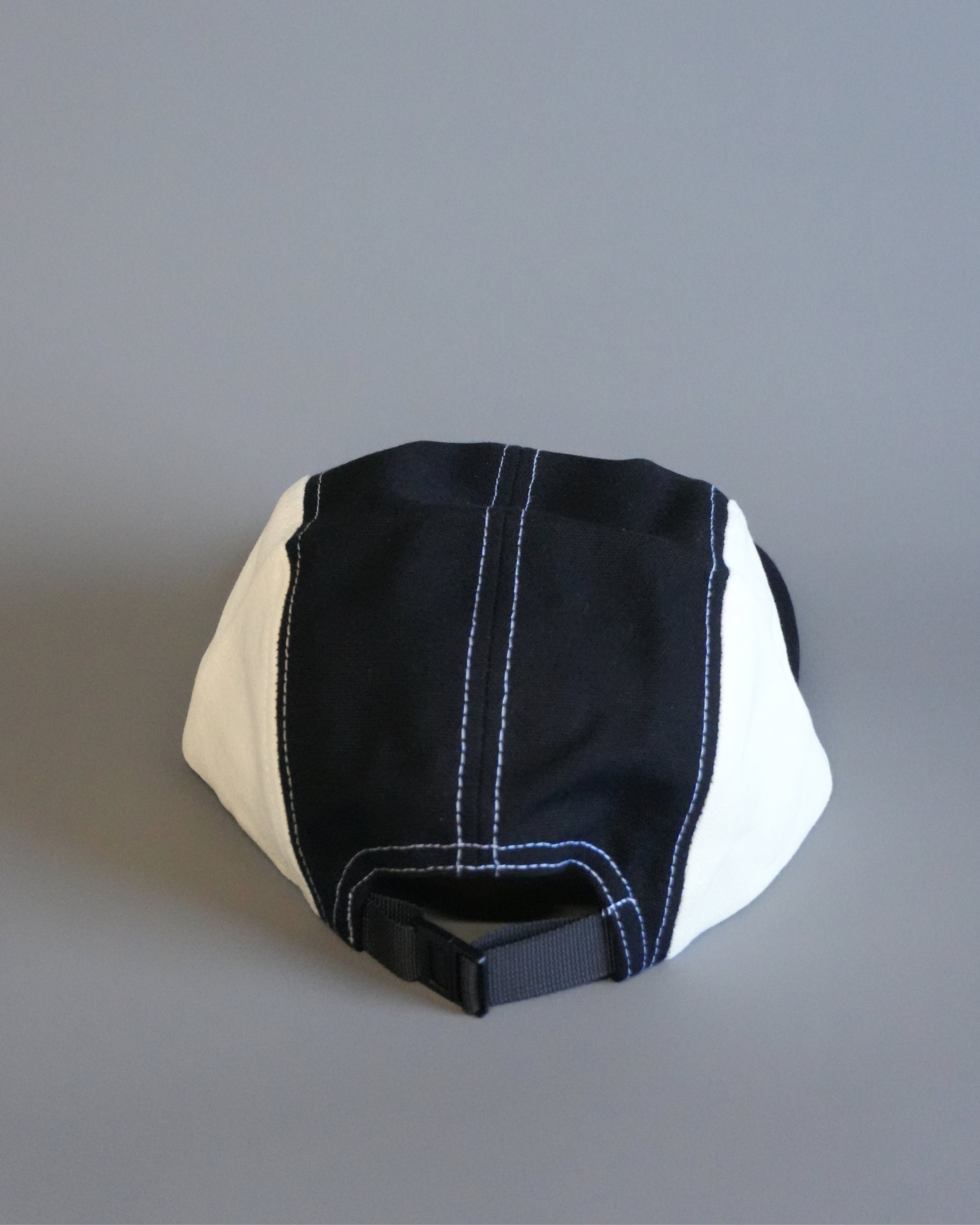 Linear Hat B&W
