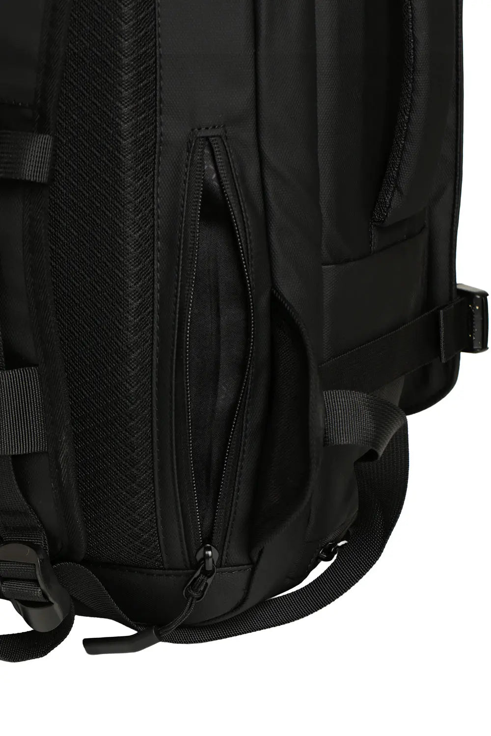 Equinox Backpack . Black harsunaustralia