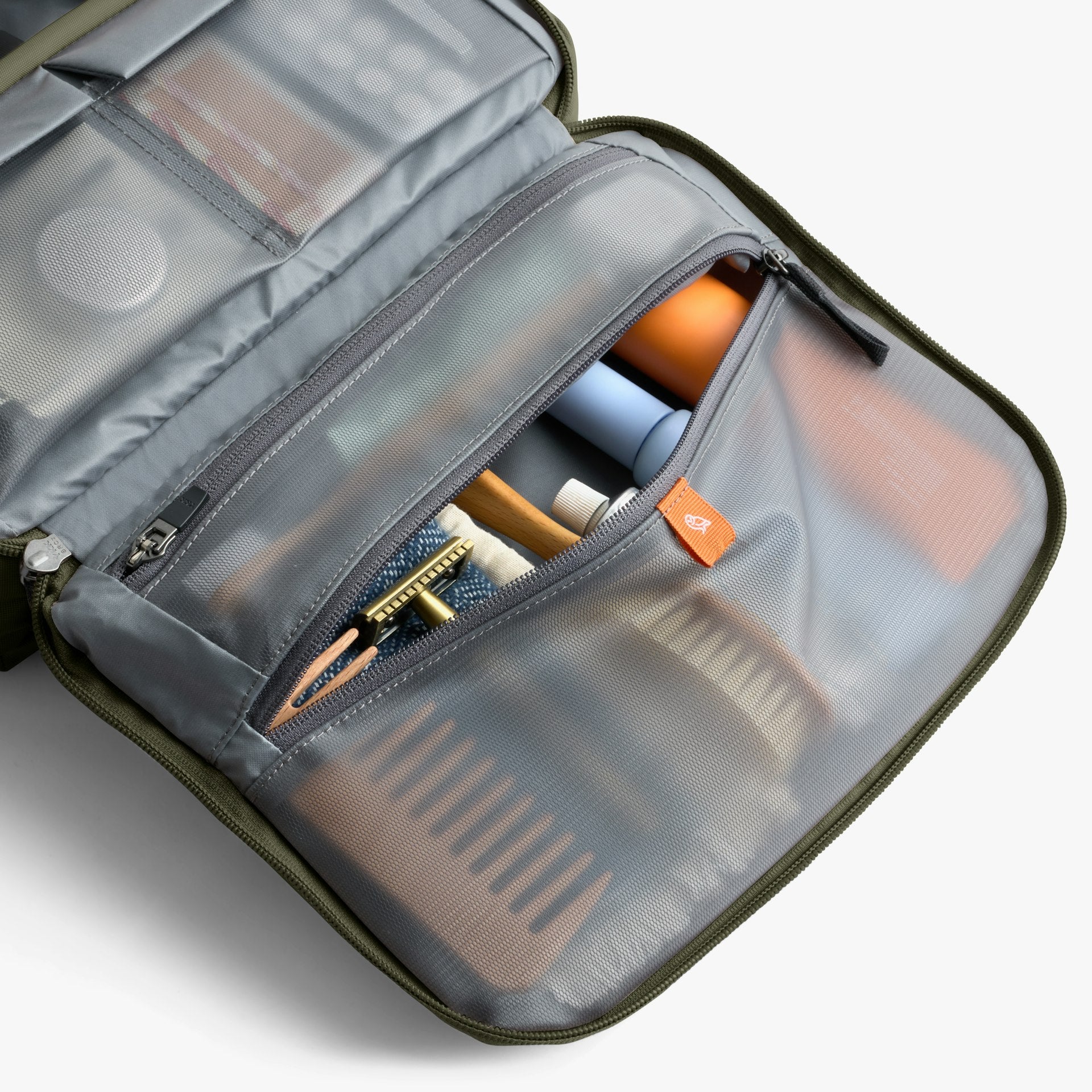Hanging Toiletry Kit +Plus