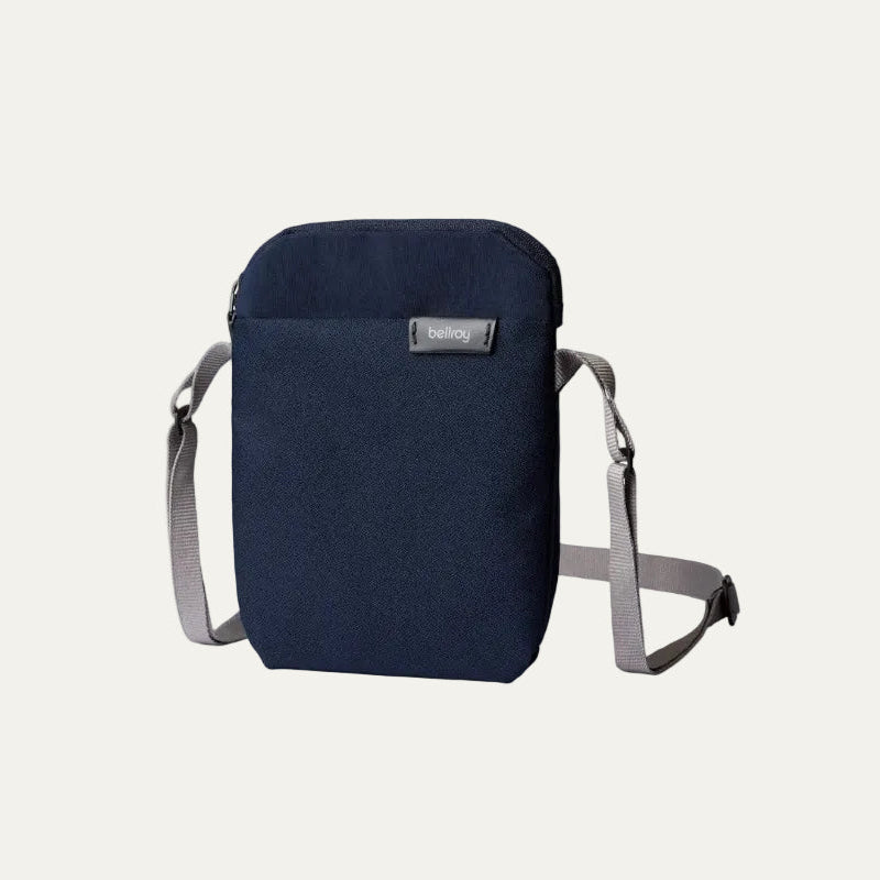 bellroy-bcia-navy-web-01.jpg